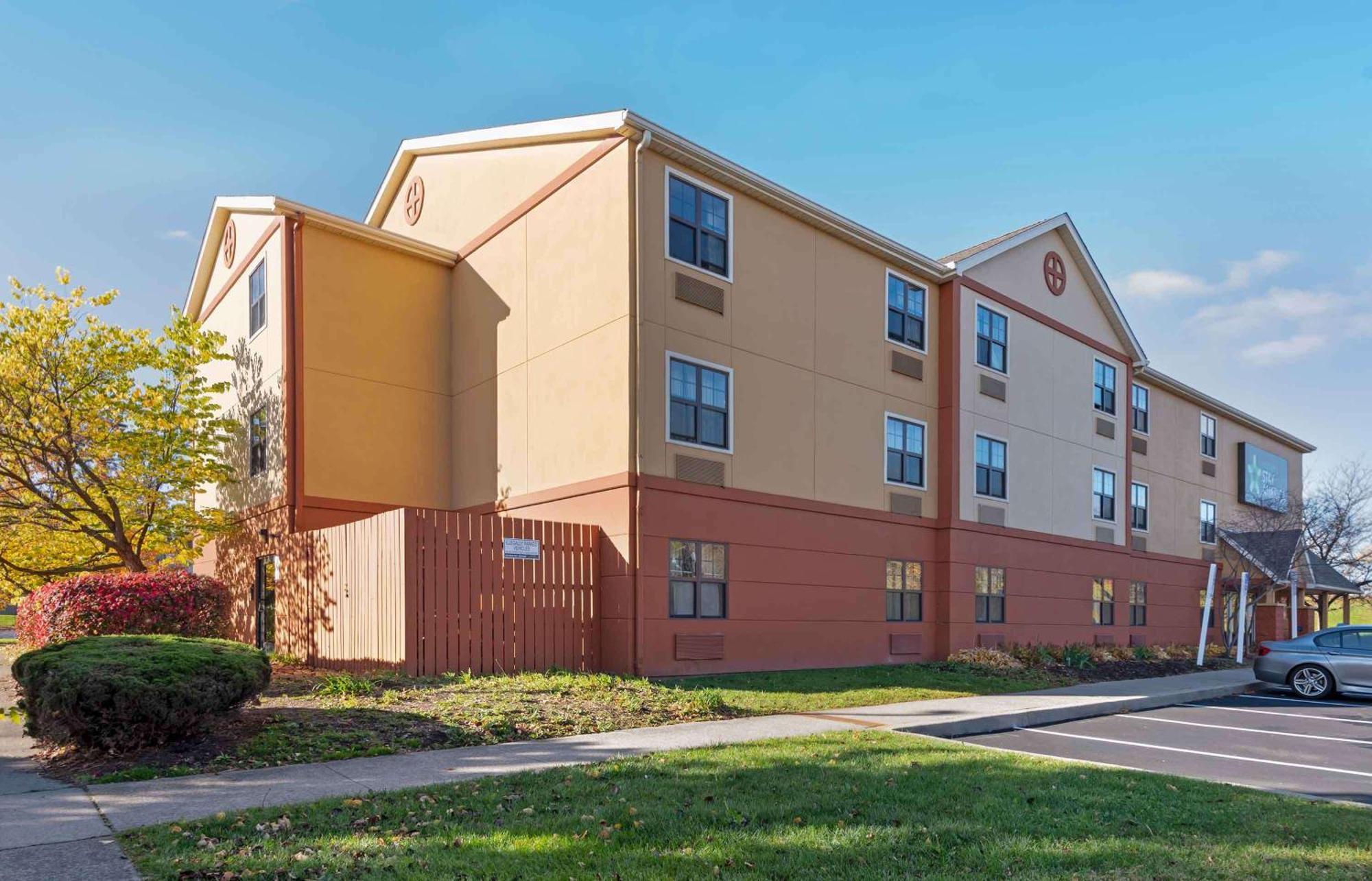 เอ็กซ์เทนด์ สเตย์ อเมริกา โรเชสเตอร์ เฮนเรียตตา Hotel Ridgeland ภายนอก รูปภาพ