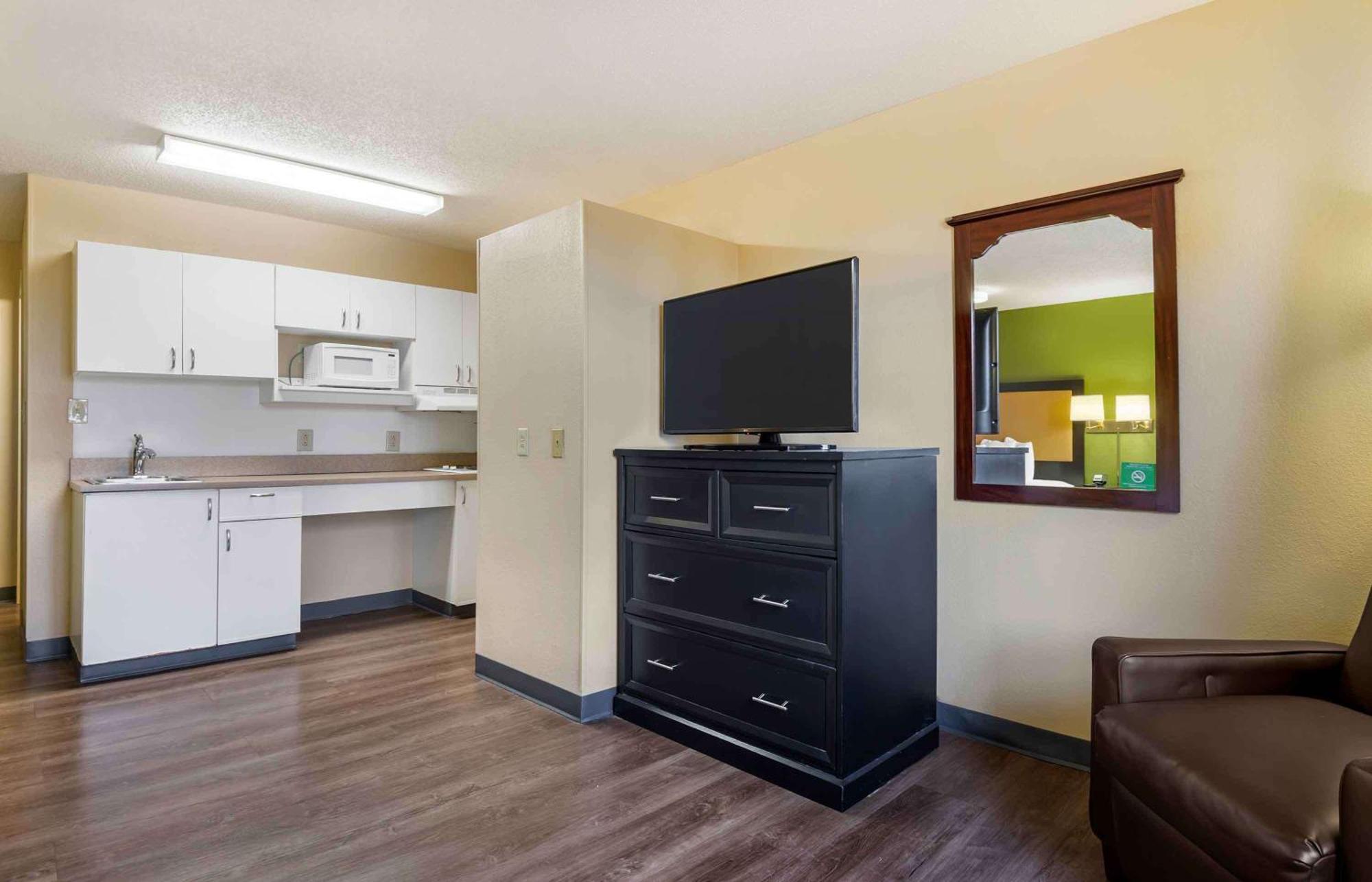เอ็กซ์เทนด์ สเตย์ อเมริกา โรเชสเตอร์ เฮนเรียตตา Hotel Ridgeland ภายนอก รูปภาพ